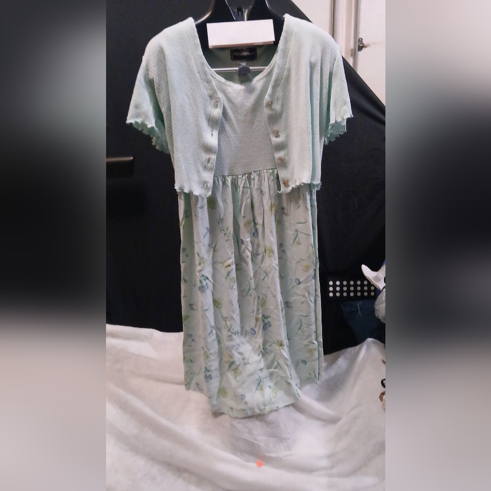 Light Mint Floral Midi Tunic with Cropped Cardigan
